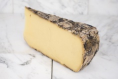 Formaggio Saporito al Fieno 2